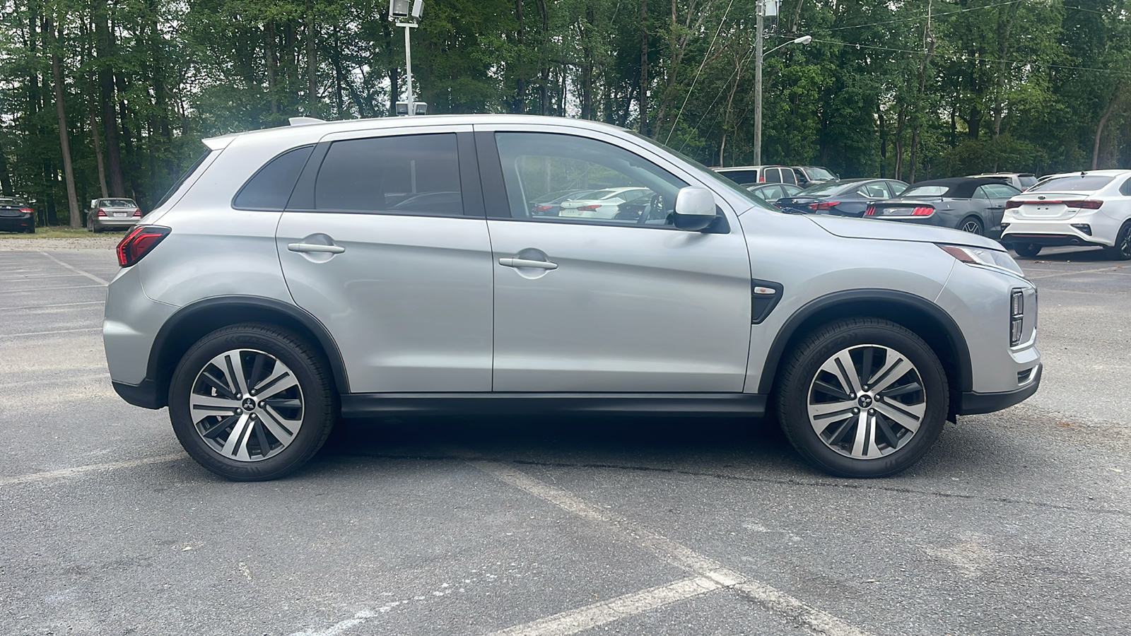 2021 Mitsubishi Outlander Sport 2.0 ES 9