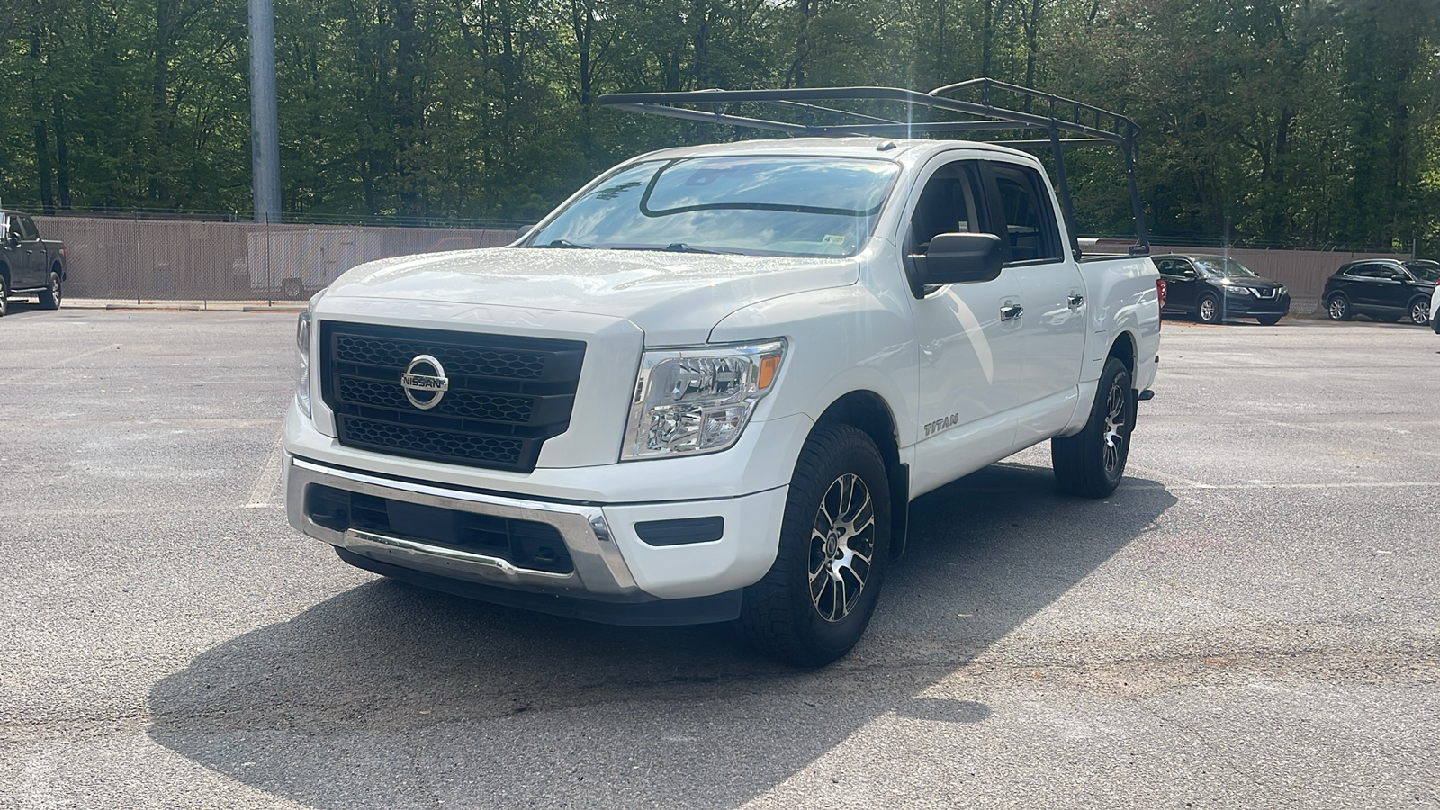 2021 Nissan Titan SV 3