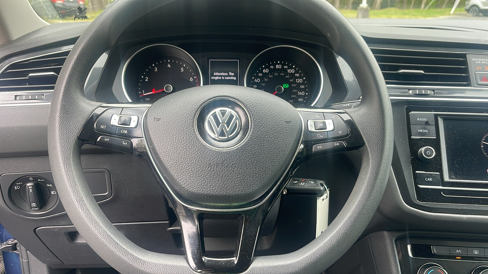 2018 Volkswagen Tiguan 2.0T S 16