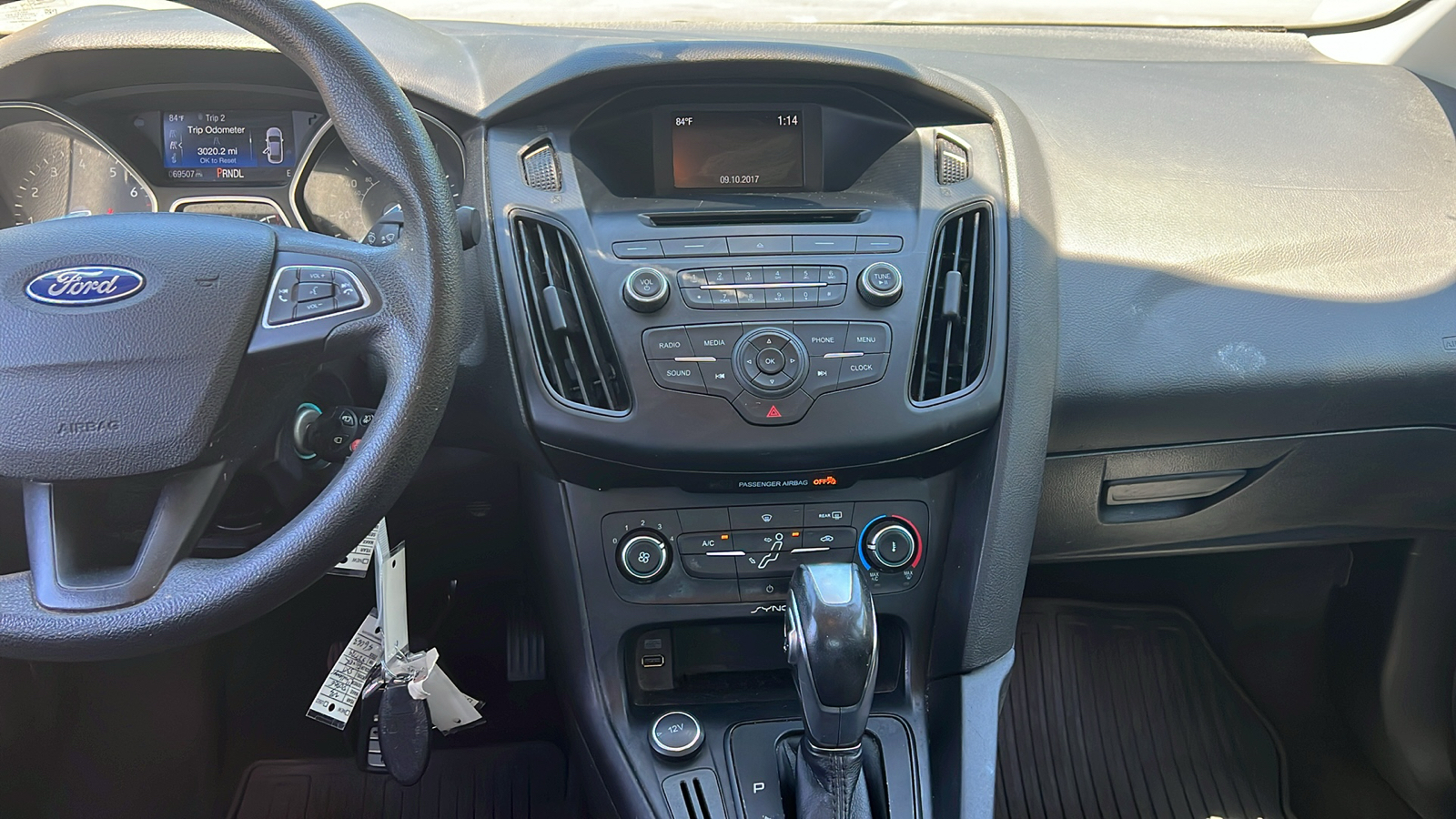2016 Ford Focus SE 21
