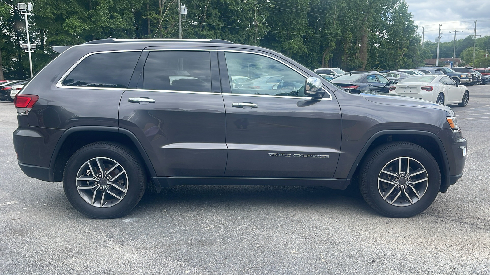2020 Jeep Grand Cherokee Limited 9