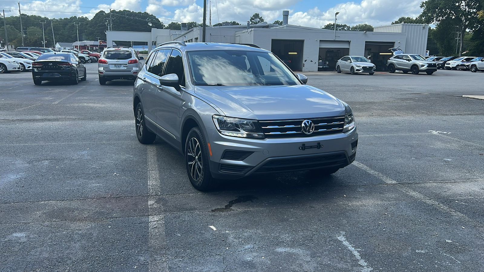 2021 Volkswagen Tiguan 2.0T SEL 1