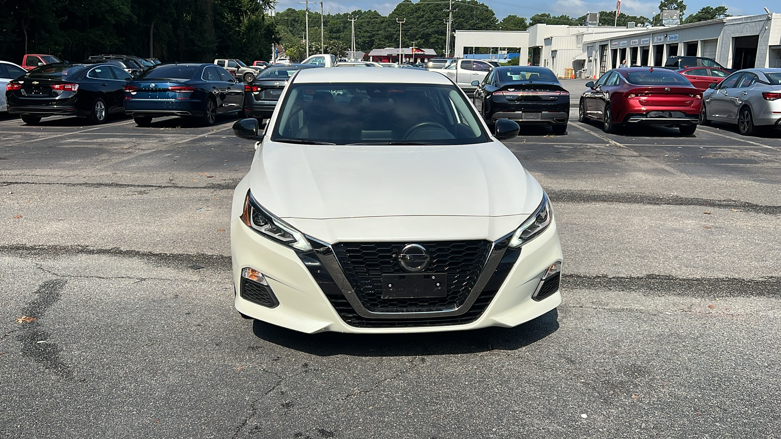 2022 Nissan Altima 2.5 SR 2