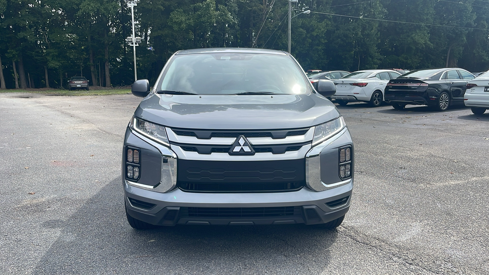 2023 Mitsubishi Eclipse Cross SE 2