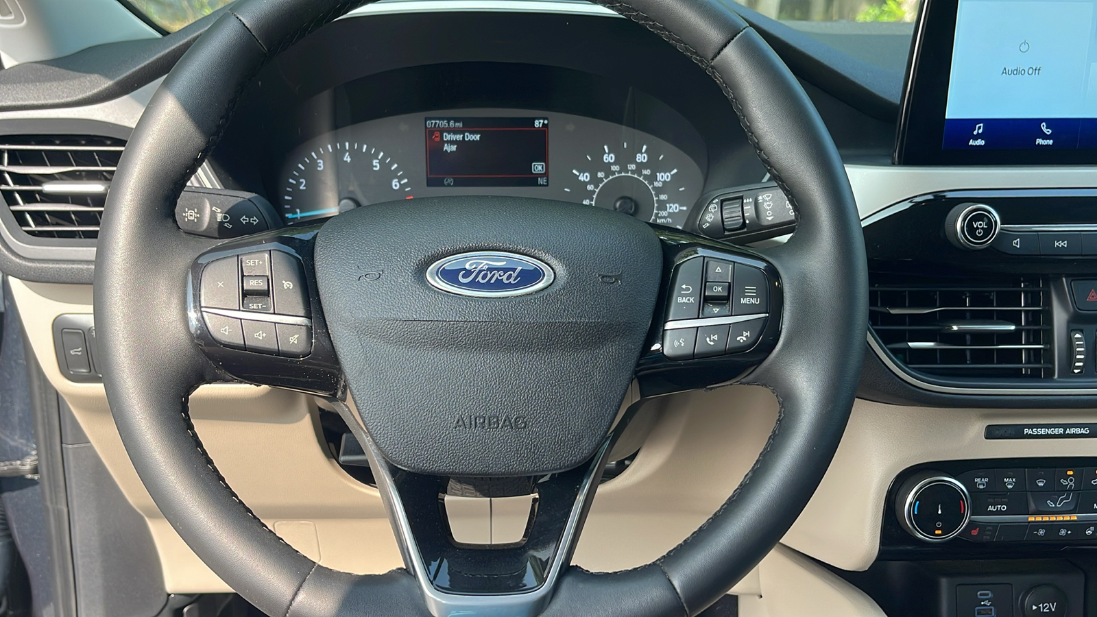 2022 Ford Escape SE 16