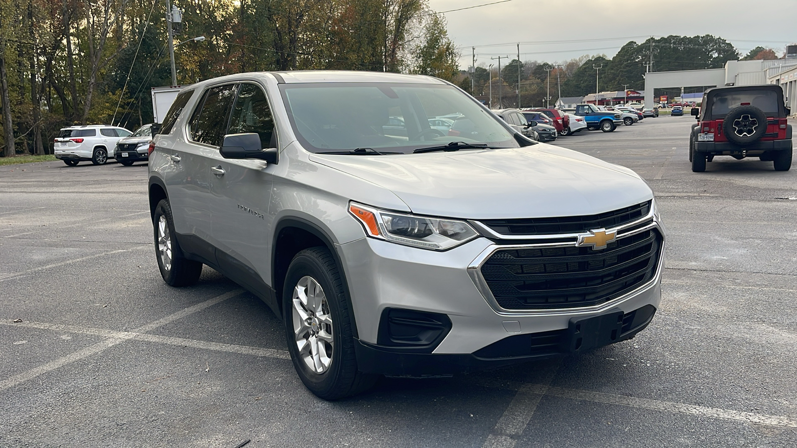 2021 Chevrolet Traverse LS 1