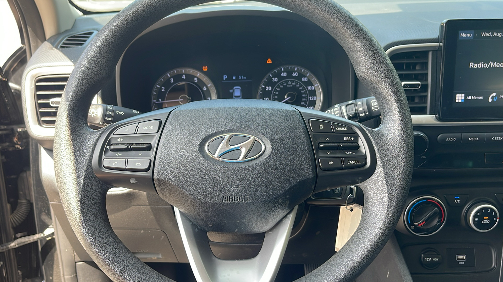 2021 Hyundai Venue SE 16