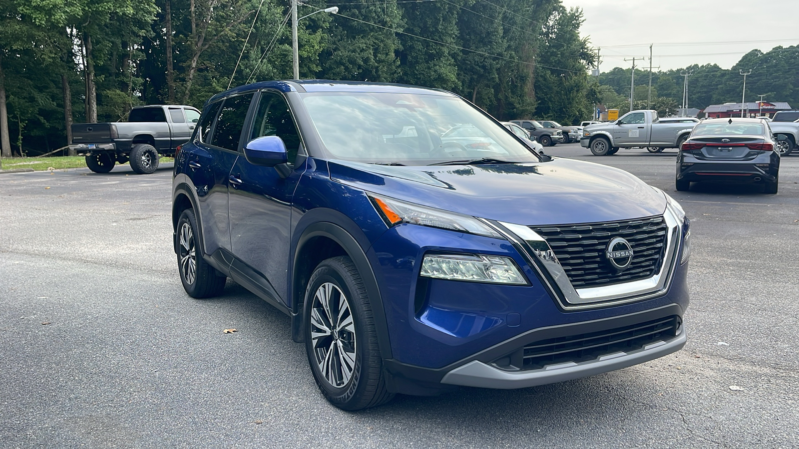 2023 Nissan Rogue SV 1