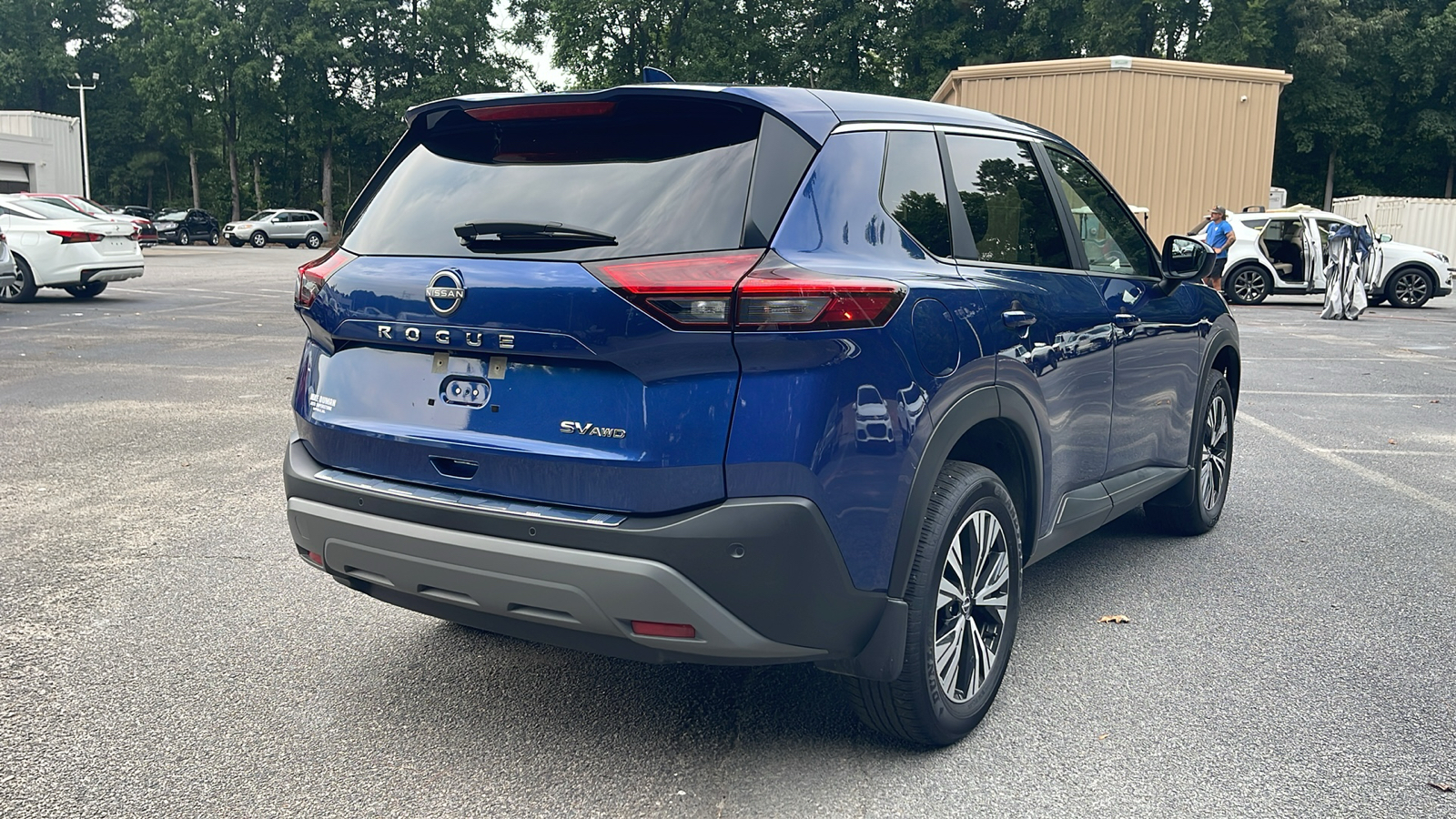 2023 Nissan Rogue SV 8