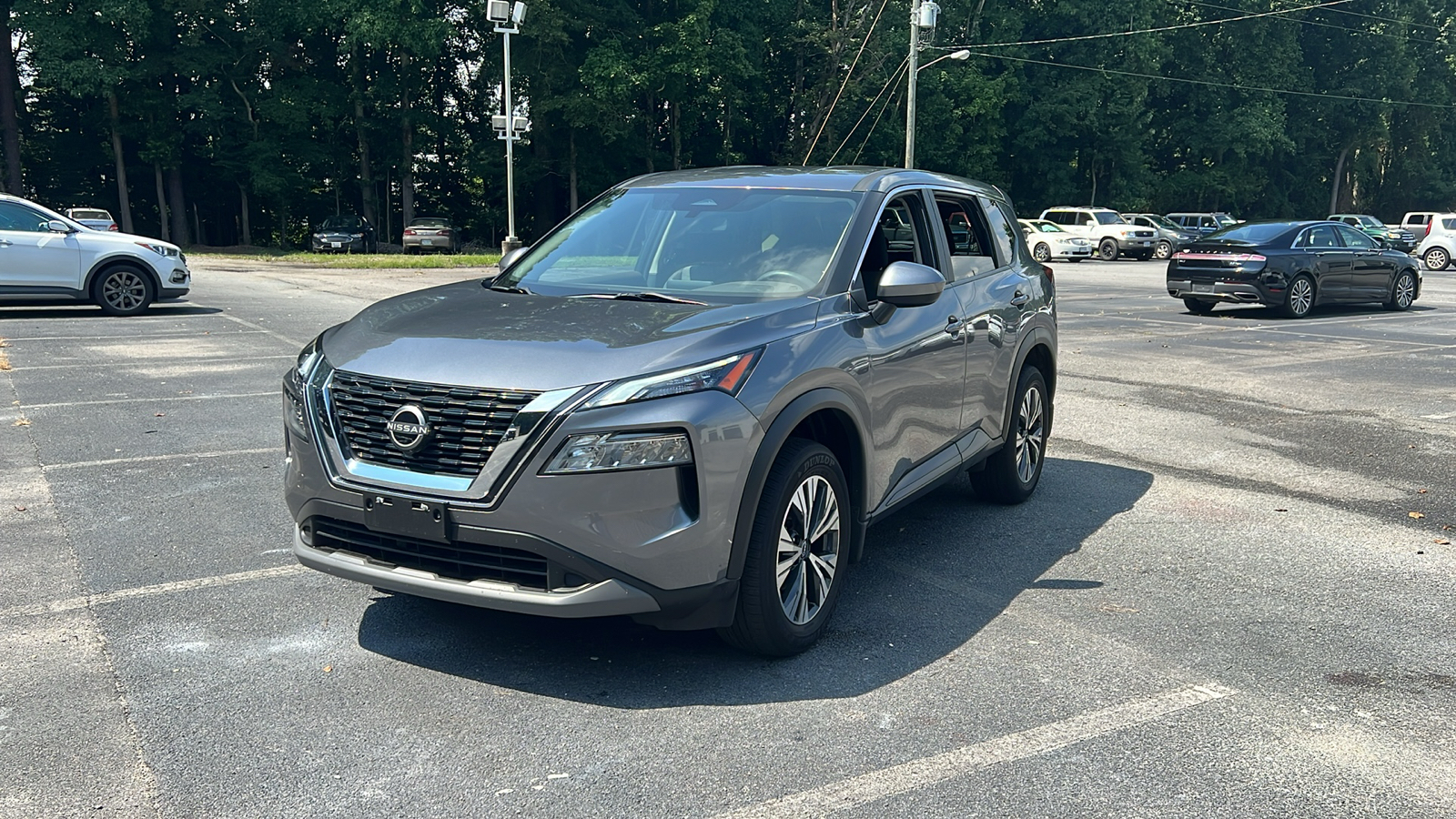 2023 Nissan Rogue SV 3