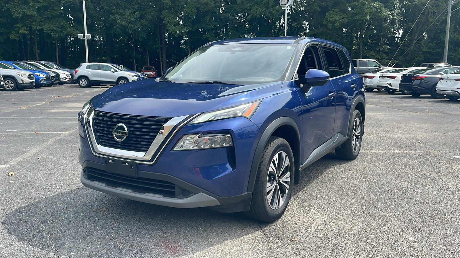 2021 Nissan Rogue SV 3