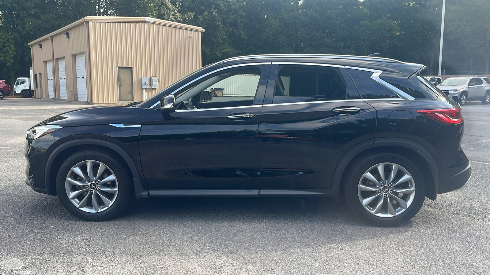 2021 INFINITI QX50 LUXE 4