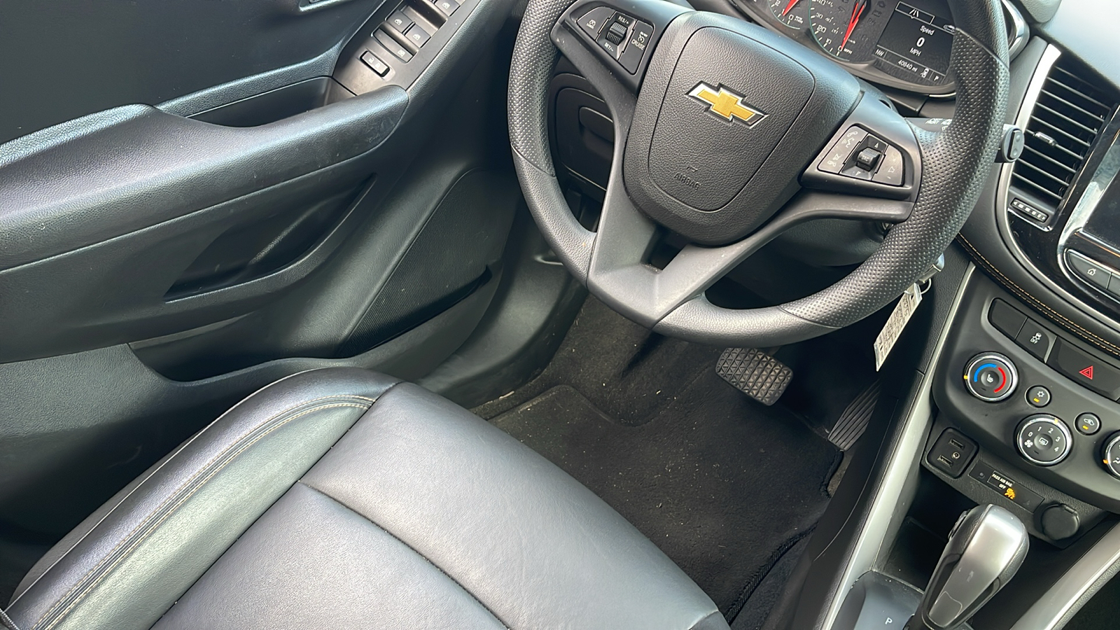 2021 Chevrolet Trax LT 24