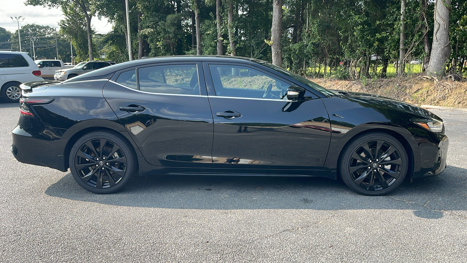 2023 Nissan Maxima SR 9