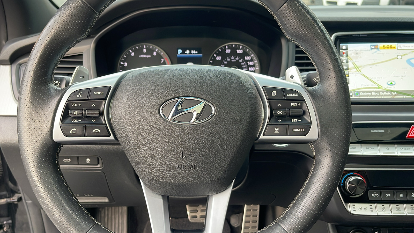 2019 Hyundai Sonata Limited 16