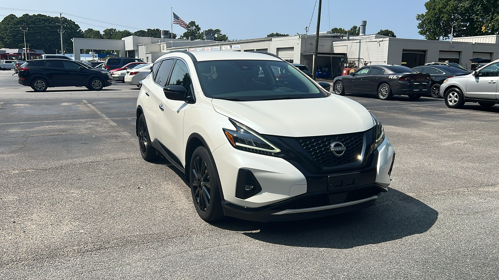 2023 Nissan Murano SV 1