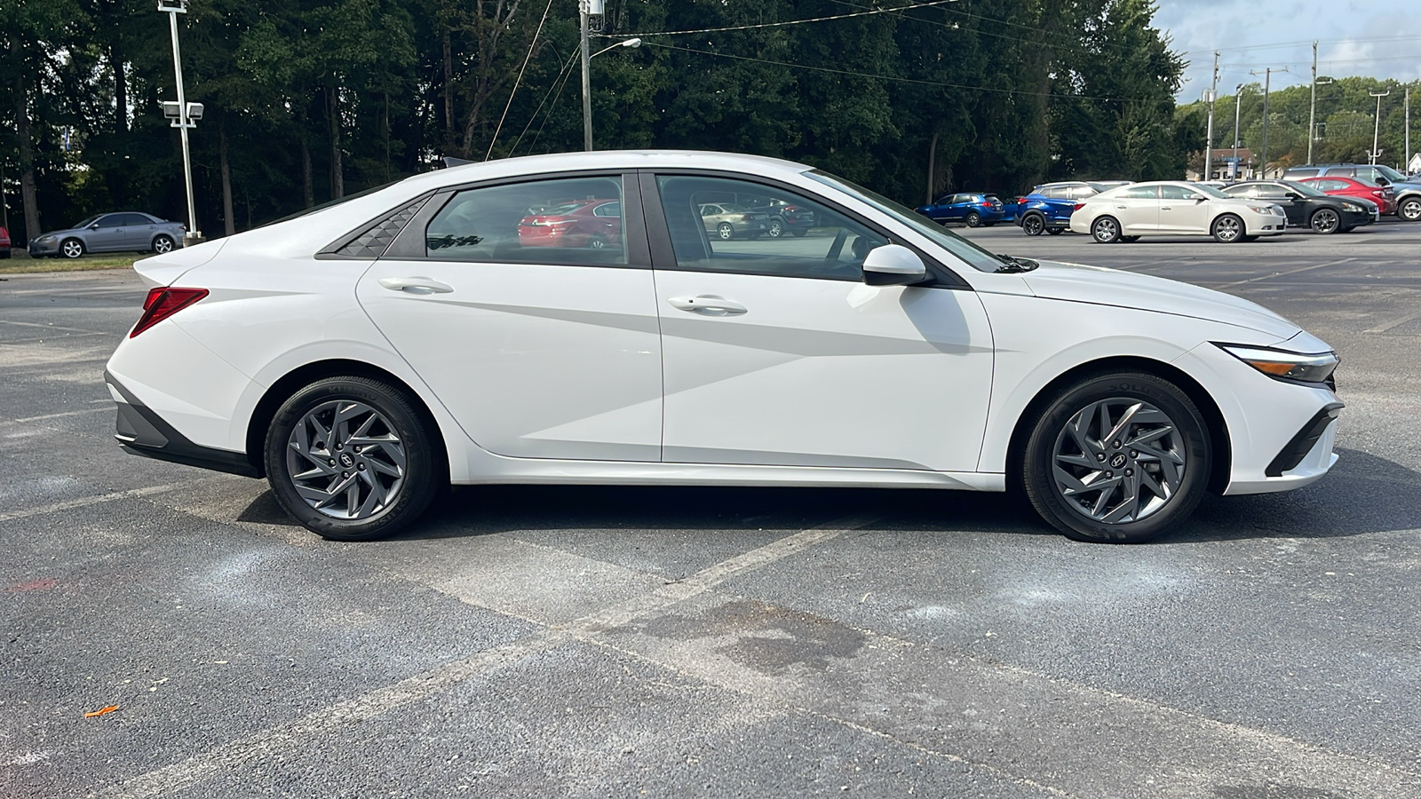 2024 Hyundai Elantra SEL 9