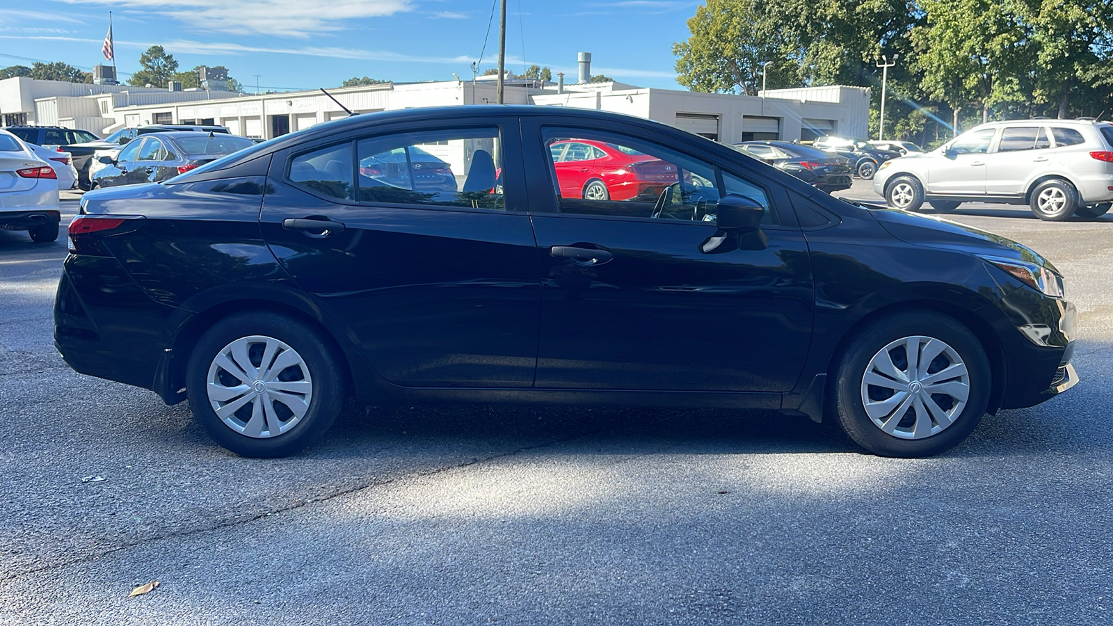 2021 Nissan Versa 1.6 S 9