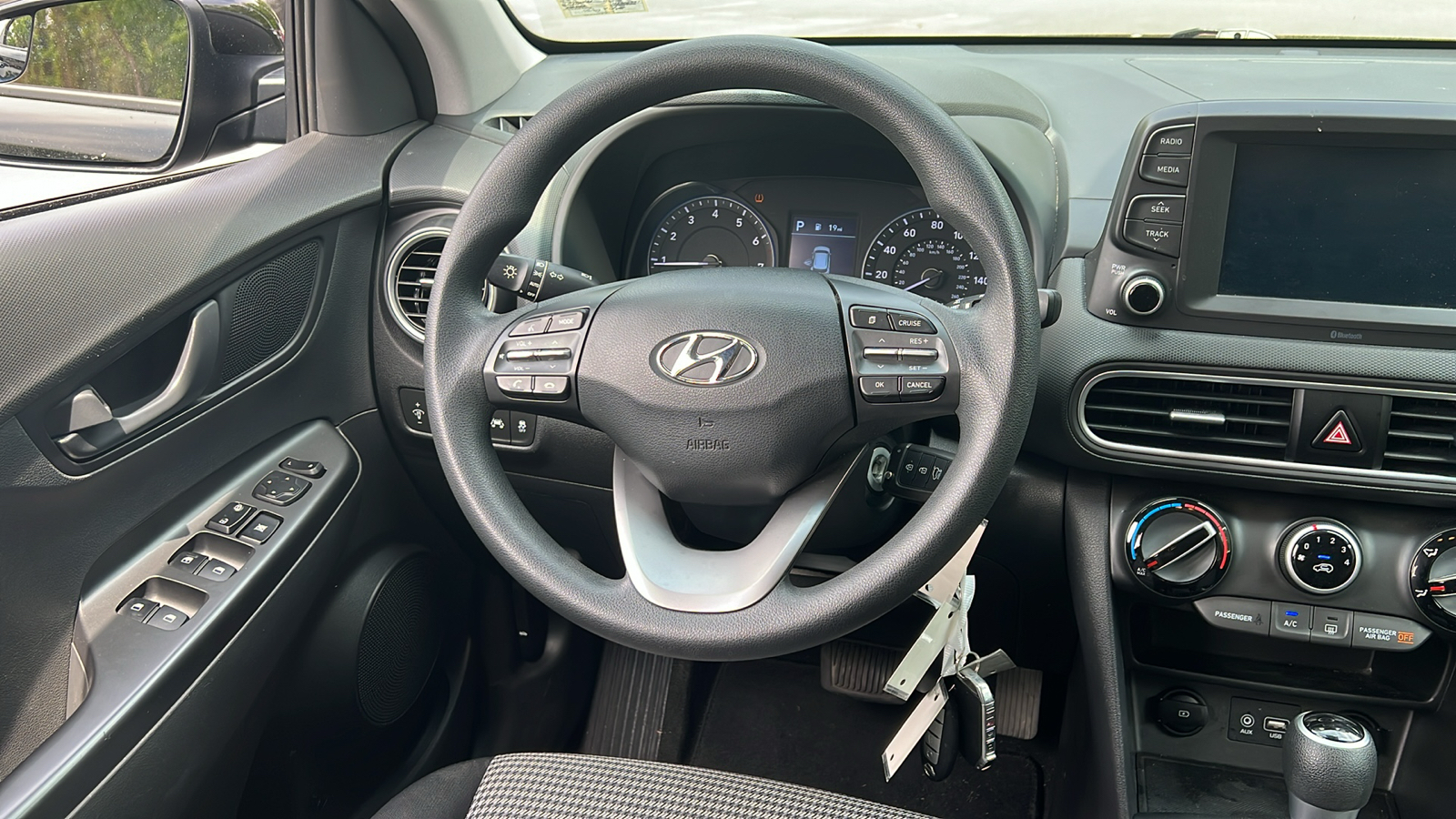 2020 Hyundai Kona SE 22