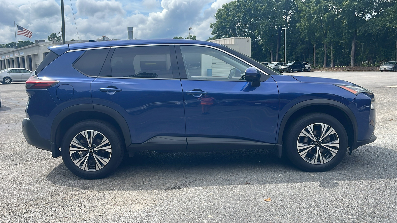 2021 Nissan Rogue SV 9