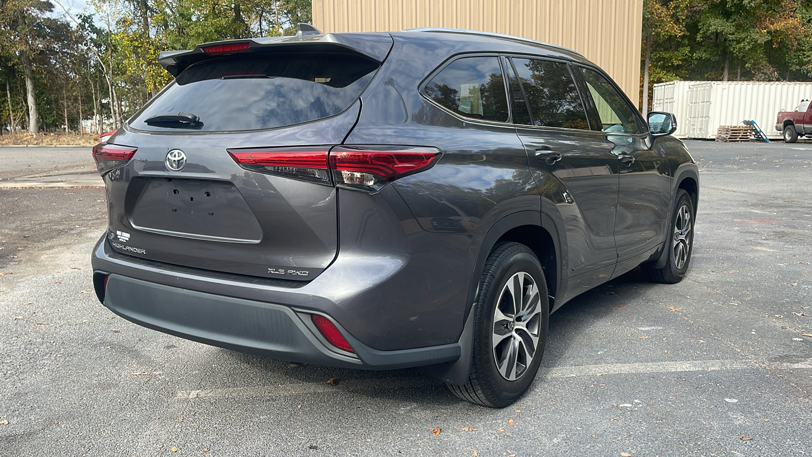 2021 Toyota Highlander XLE 8