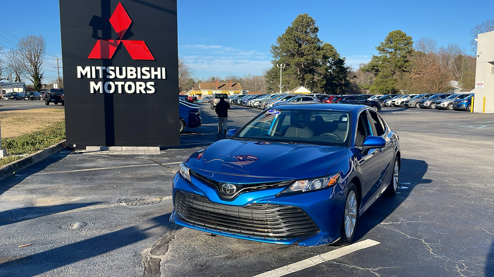 2020 Toyota Camry LE 1