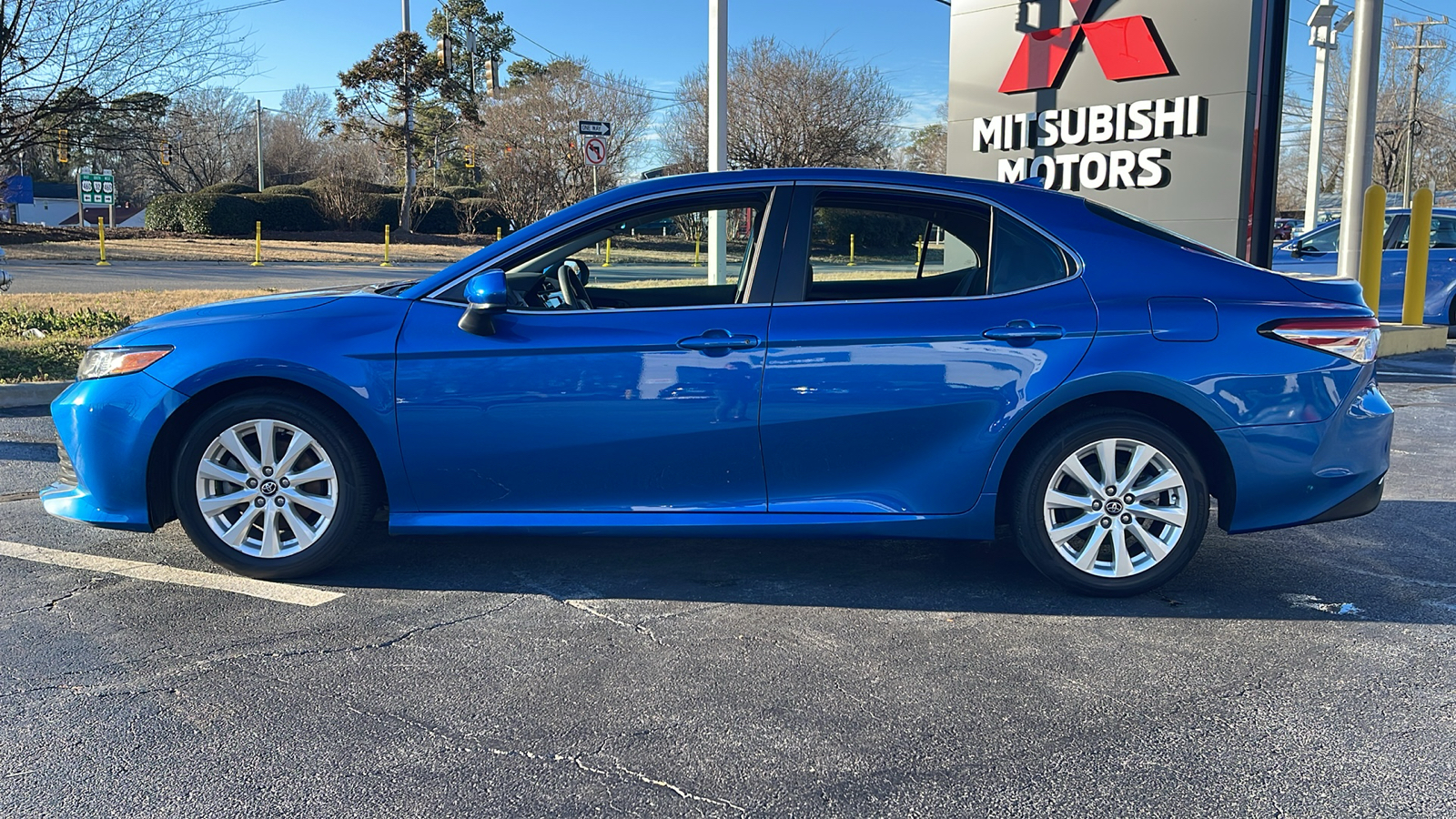 2020 Toyota Camry LE 2