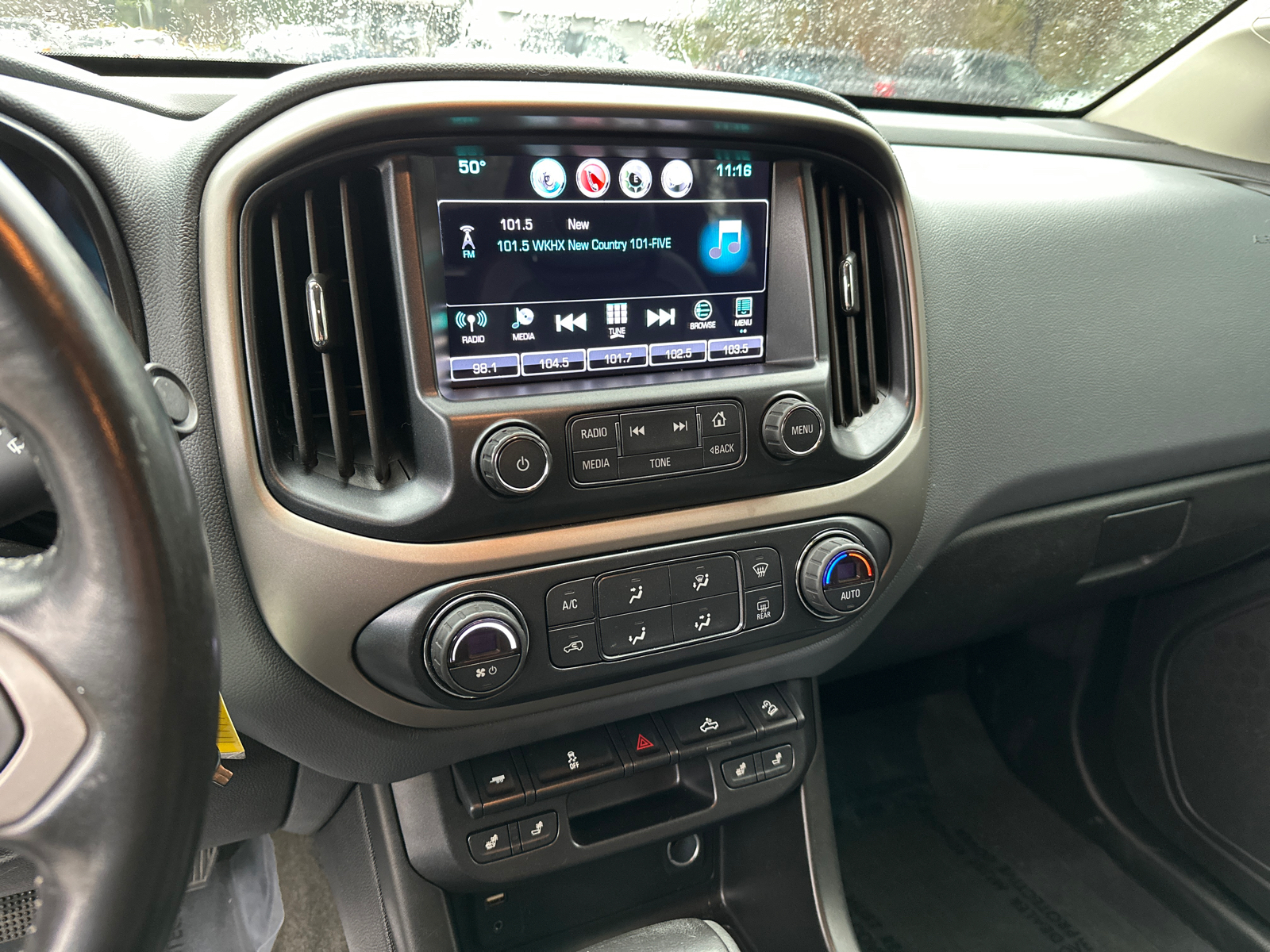 2017 Chevrolet Colorado Z71 28