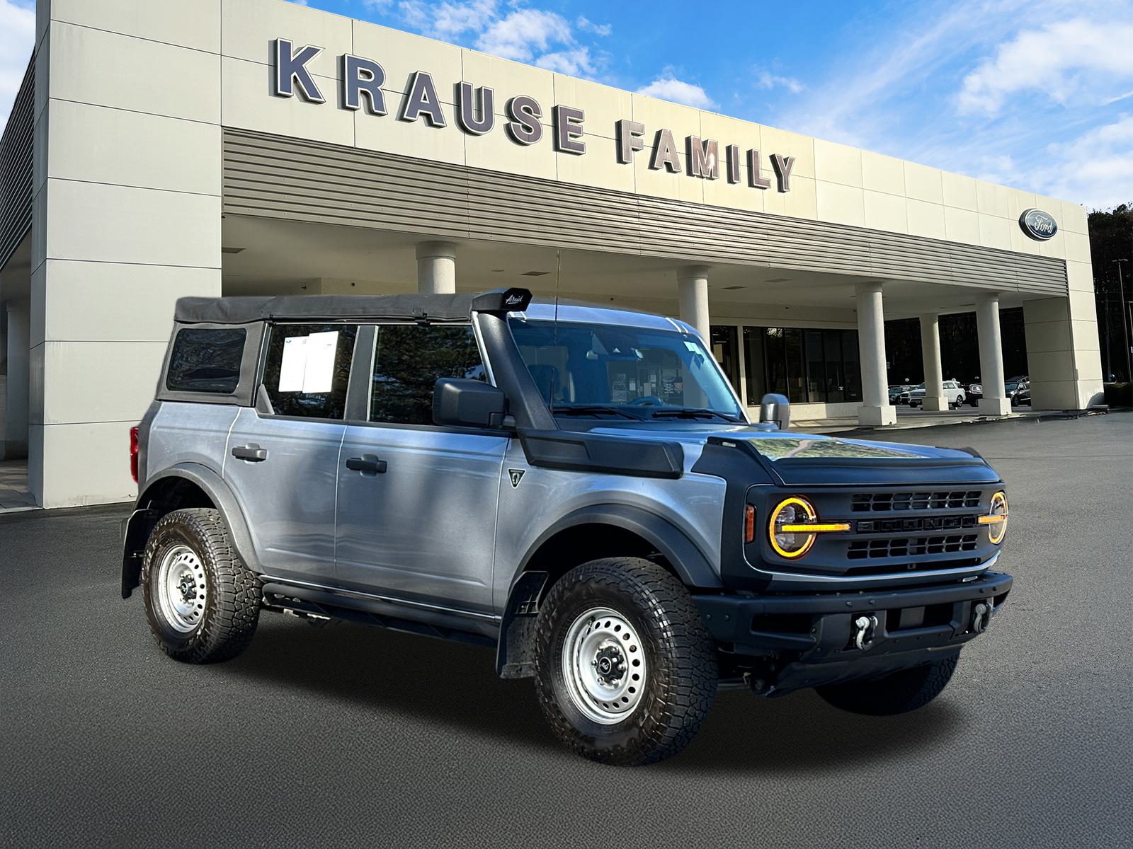 2022 Ford Bronco Base 1