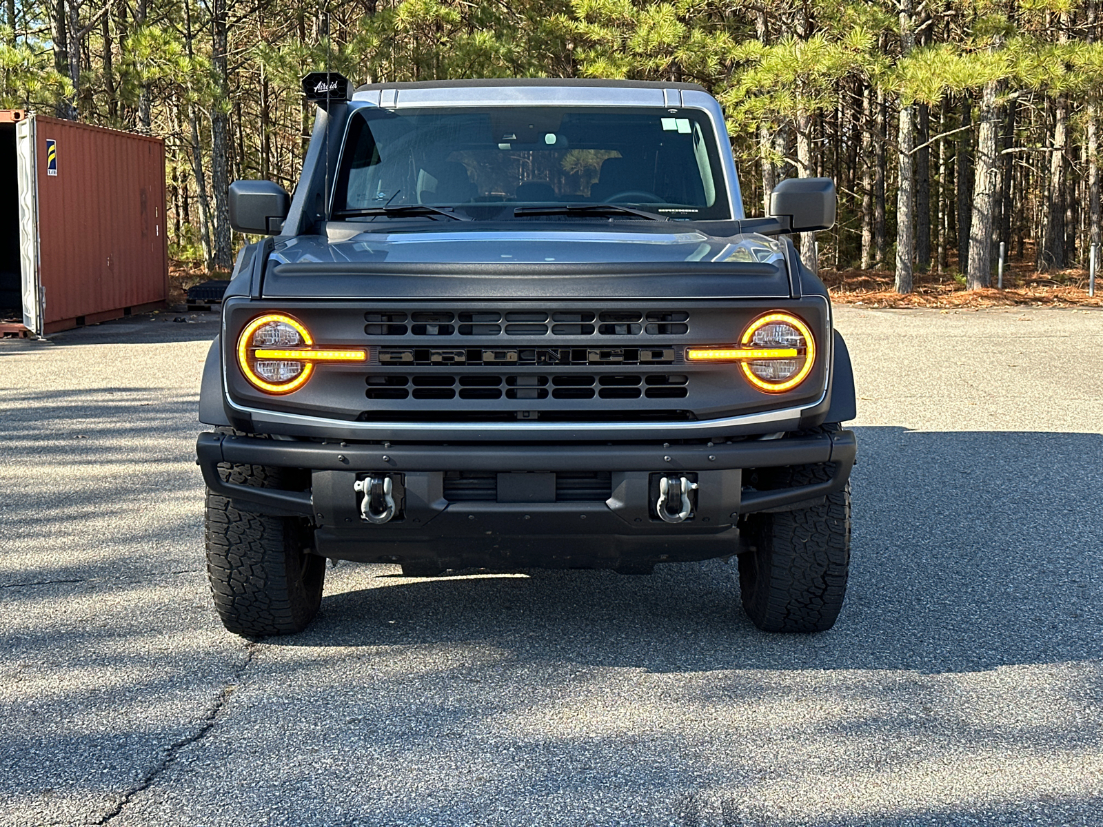 2022 Ford Bronco Base 2