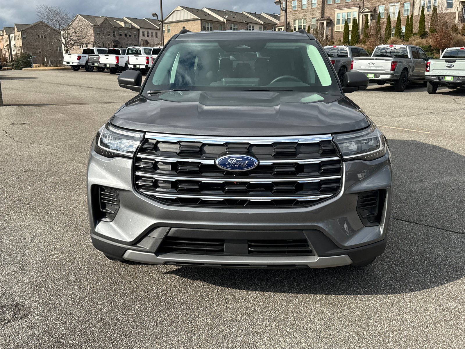 2025 Ford Explorer Active 2