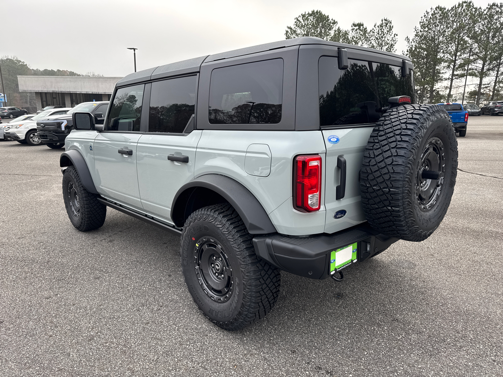 2024 Ford Bronco Black Diamond 5