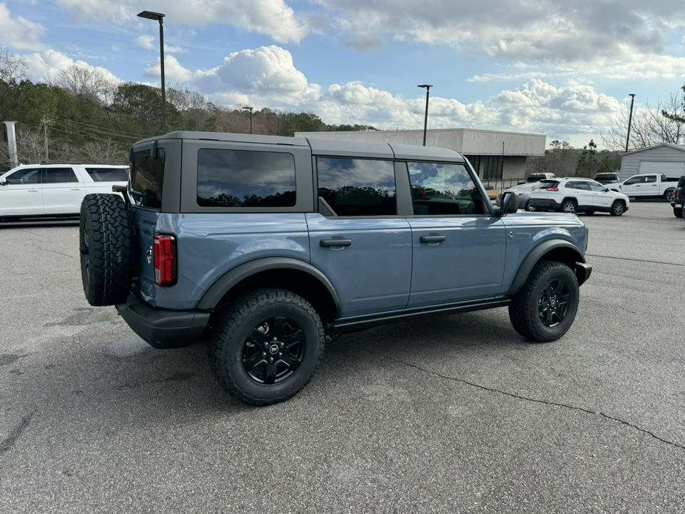 2024 Ford Bronco Black Diamond 8