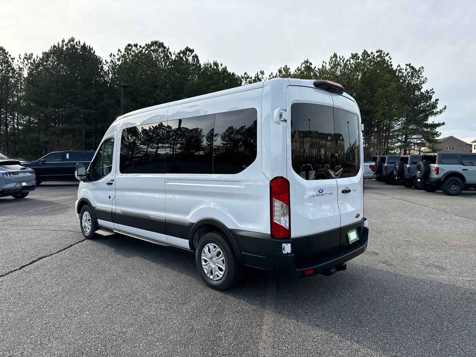 2024 Ford Transit-350 XLT 5