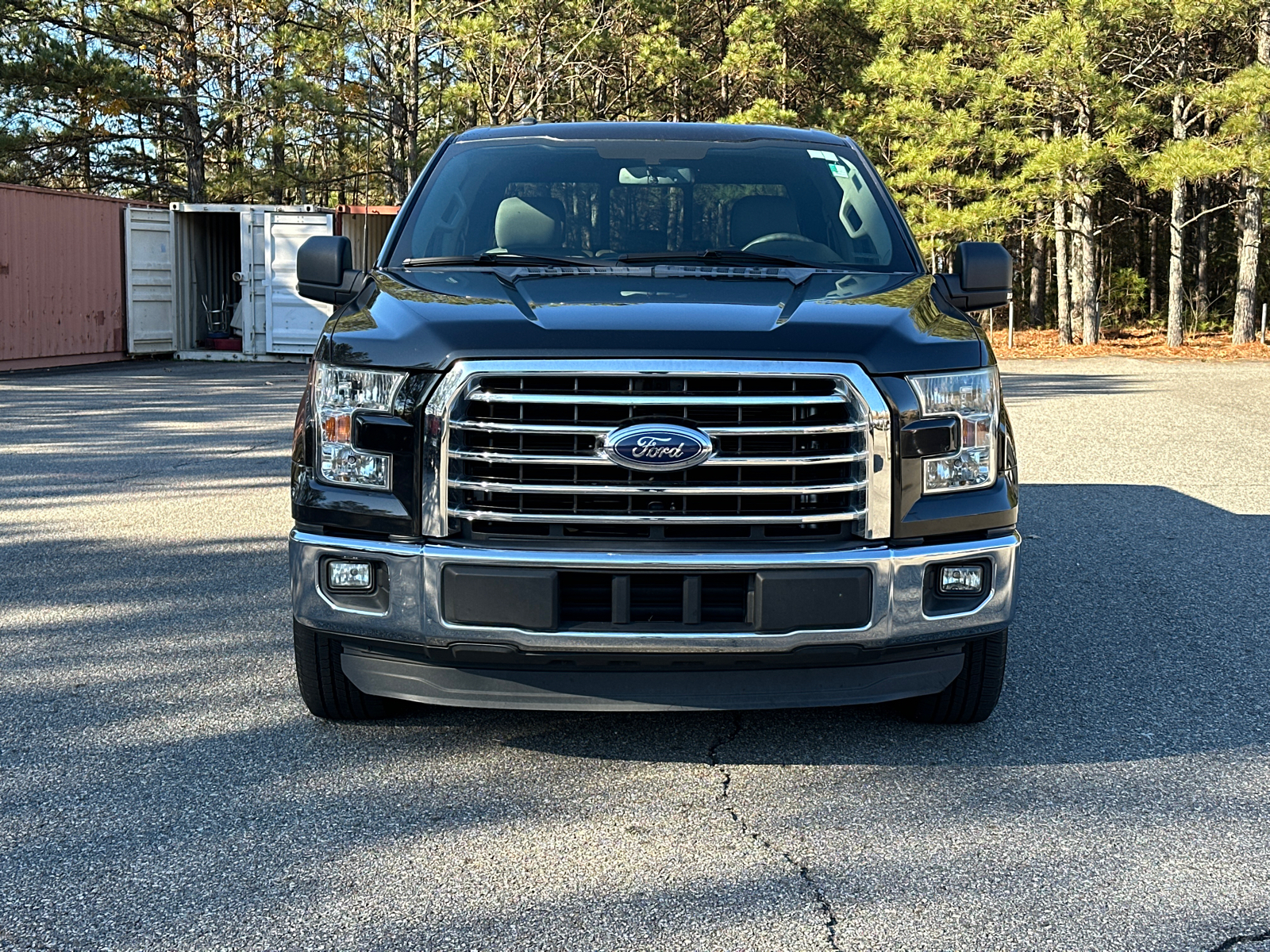 2015 Ford F-150 XLT 2