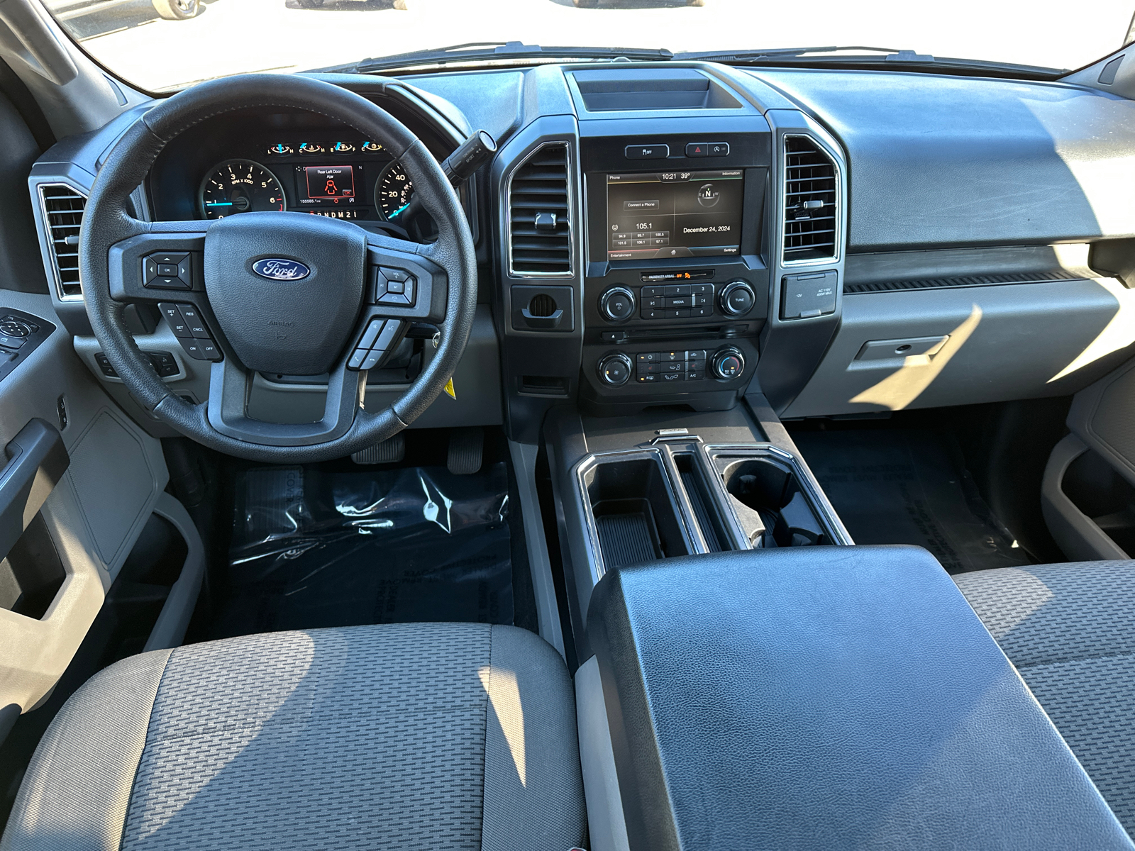 2015 Ford F-150 XLT 22