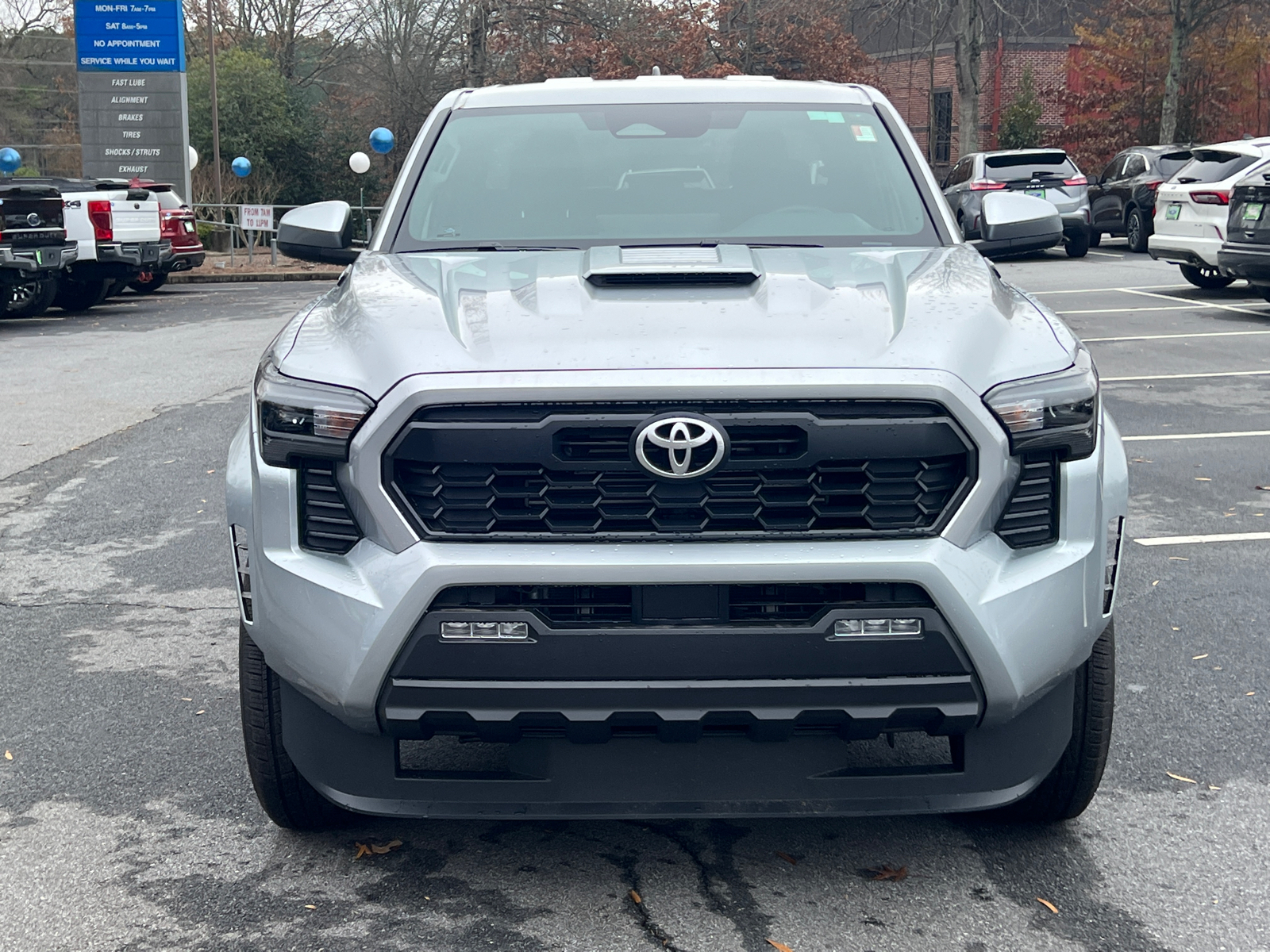 2024 Toyota Tacoma Hybrid TRD Sport 2