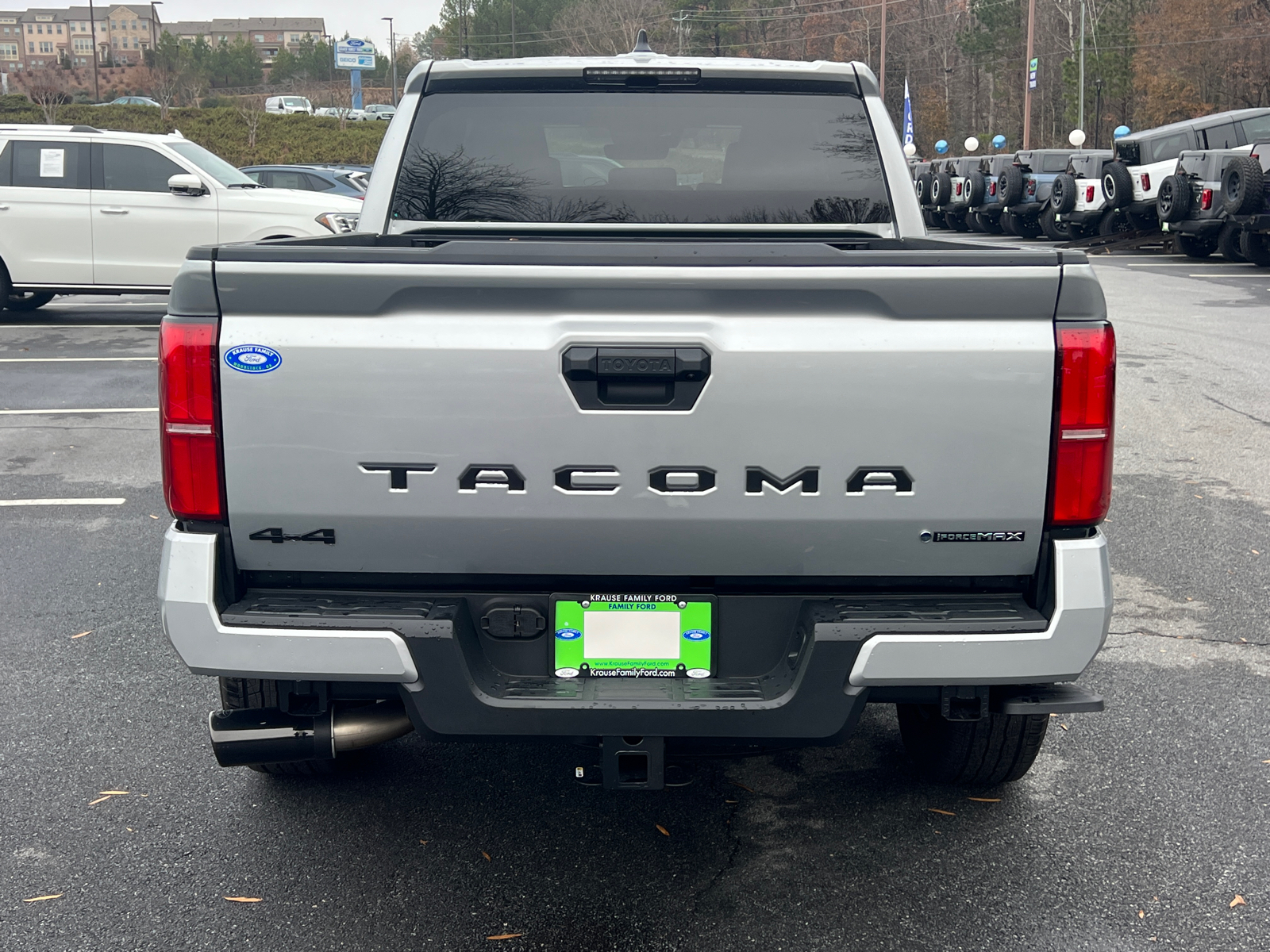 2024 Toyota Tacoma Hybrid TRD Sport 6