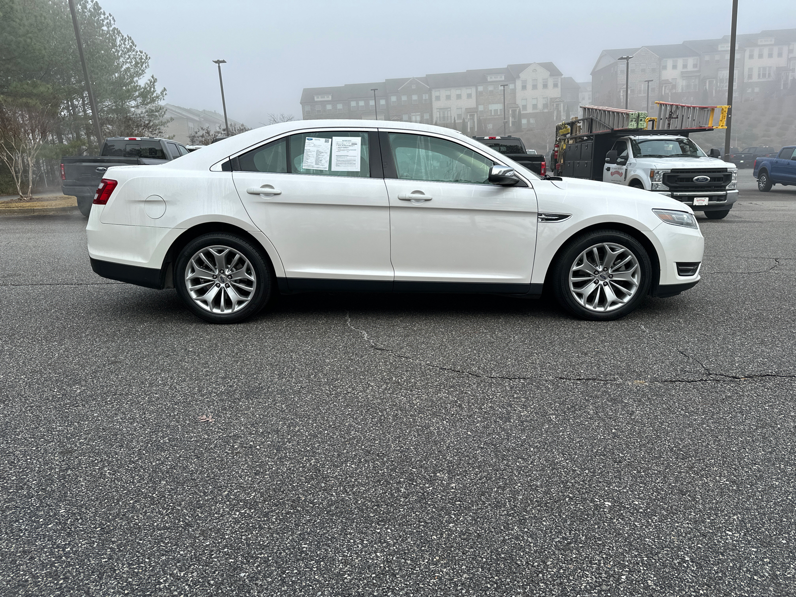 2019 Ford Taurus Limited 8