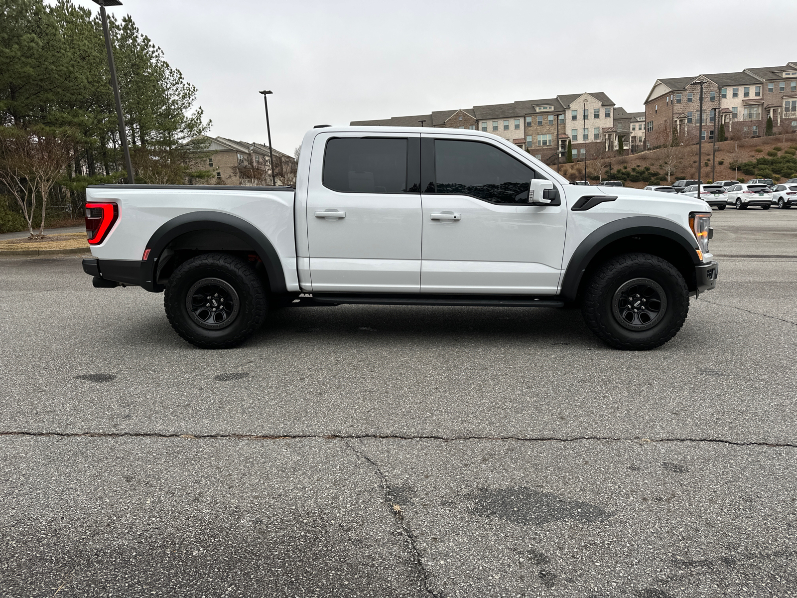 2023 Ford F-150 Raptor 8