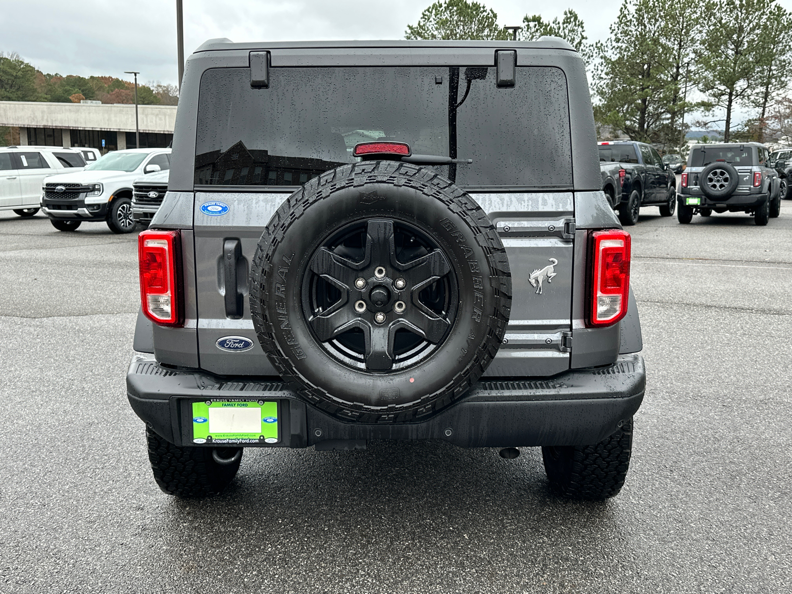 2024 Ford Bronco Black Diamond 6