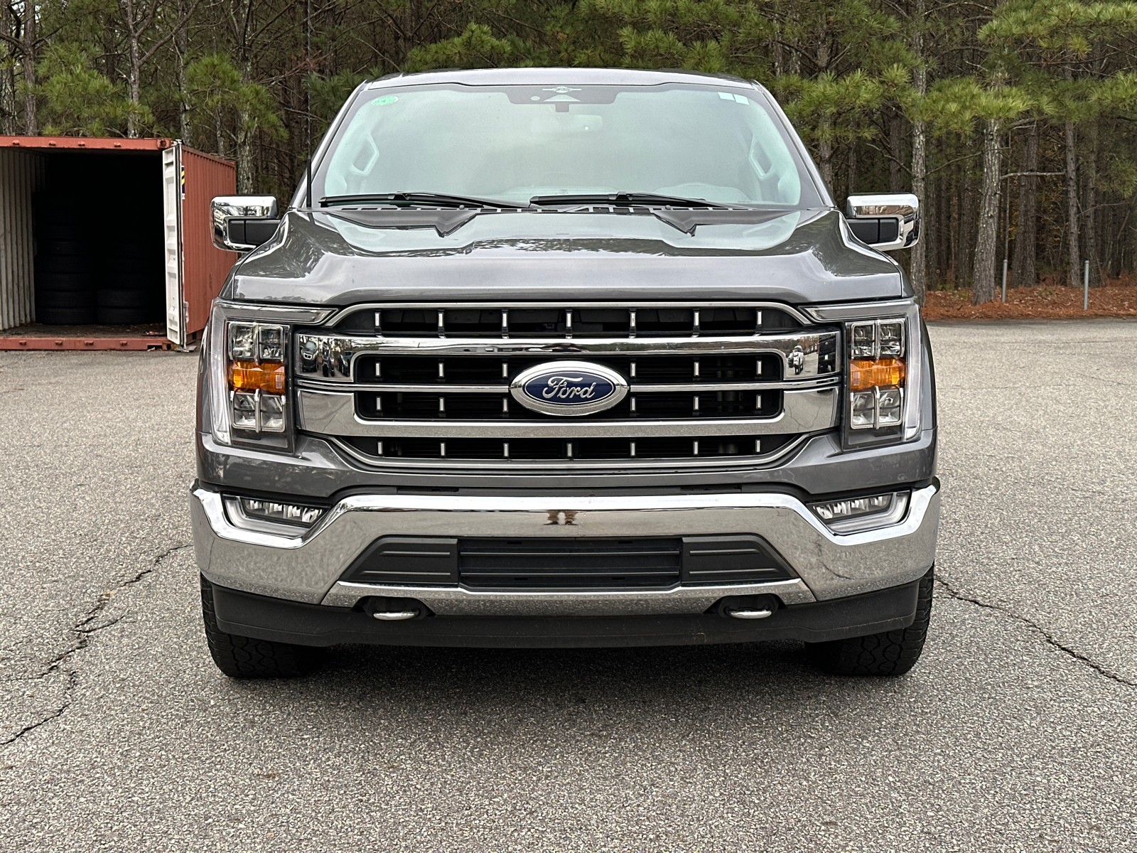 2023 Ford F-150 Lariat 2