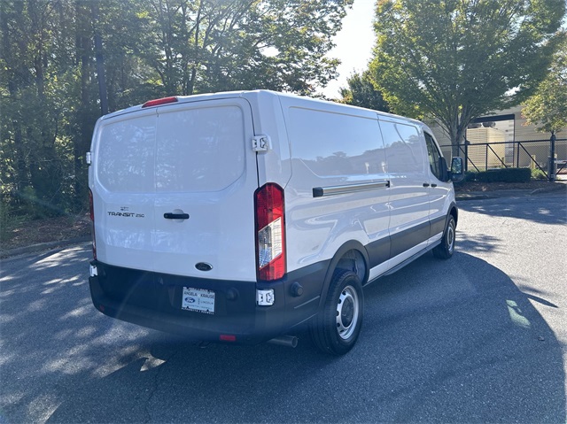 2024 Ford Transit Low Roof 250 LWB 11