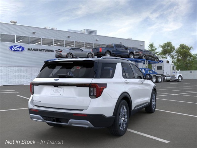 2025 Ford Explorer Platinum 8