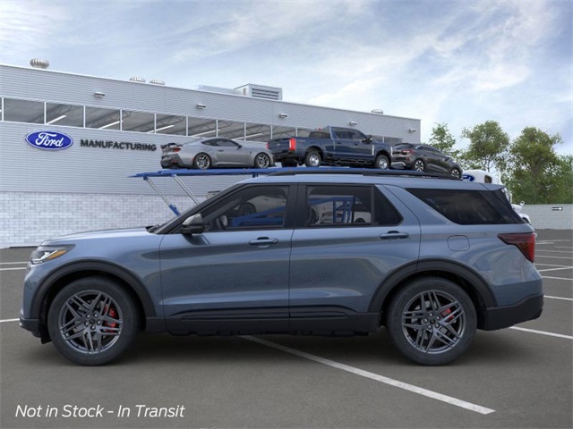 2025 Ford Explorer ST 3