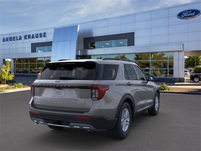 2025 Ford Explorer Active 8