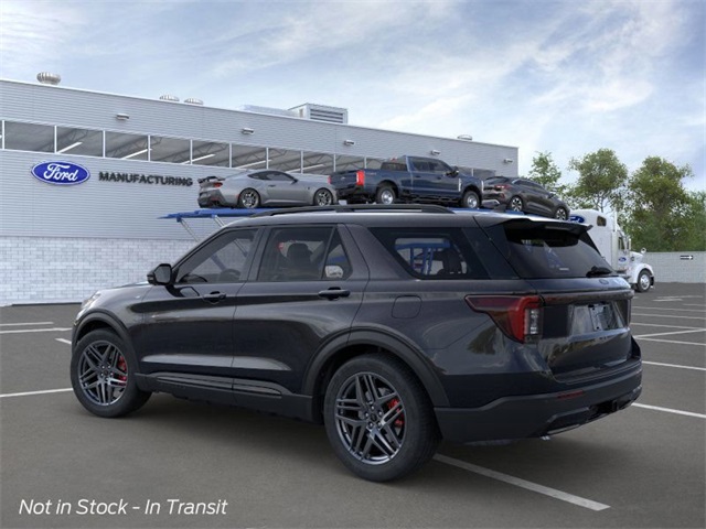 2025 Ford Explorer ST-Line 4