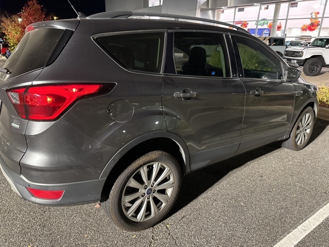 2019 Ford Escape SEL 2