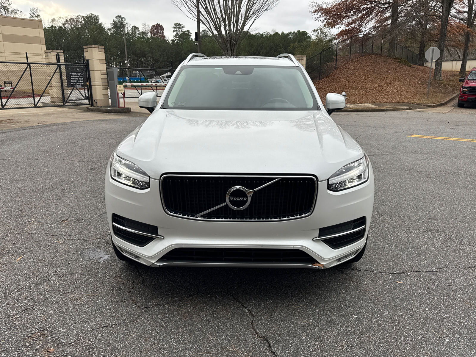 2019 Volvo XC90 T6 Momentum 2