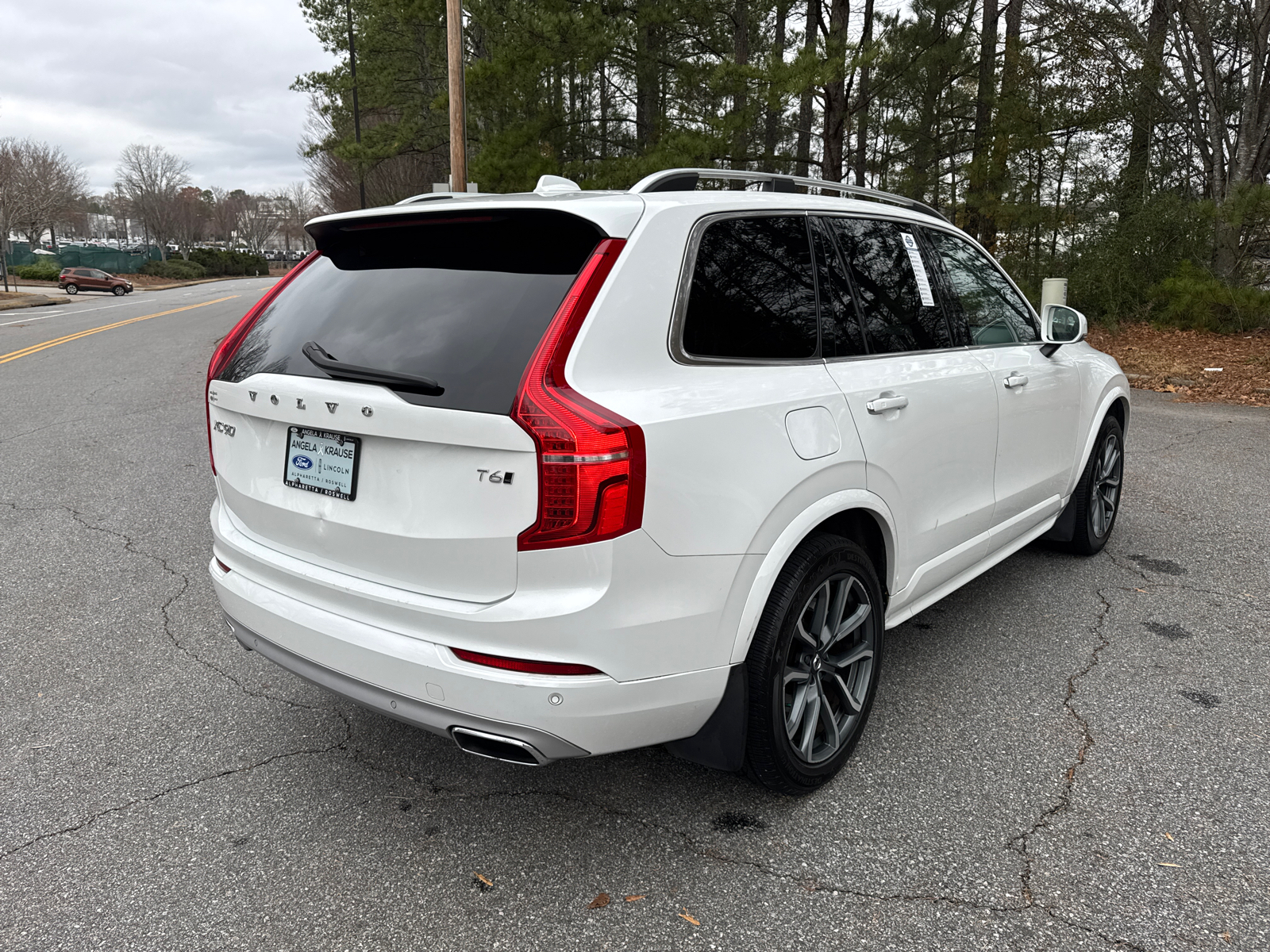 2019 Volvo XC90 T6 Momentum 7